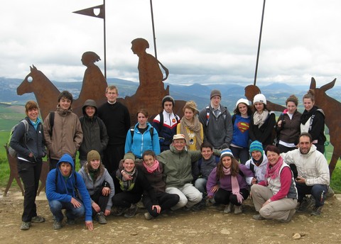 Les jeunes des AEP basques se reposent sur le Chemin de St Jacques