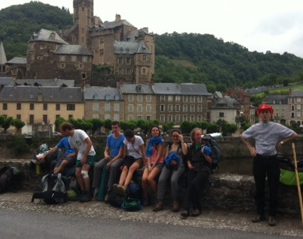 Les pèlerins du Plan B à Estaing