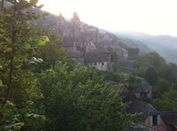 Conques au matin