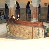 statue de la Vierge Marie dormante