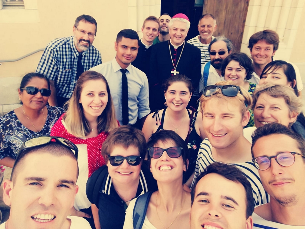 selfie groupe JMJ a la voile et diocese 64 12 8 18 Photo Maud D