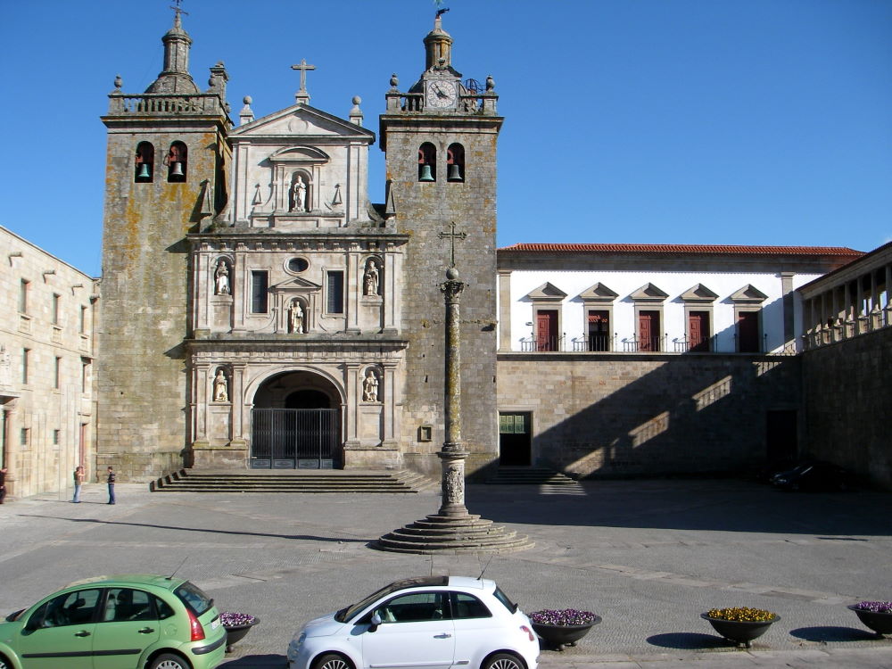façade princpale de la Cathédrale de Viseu