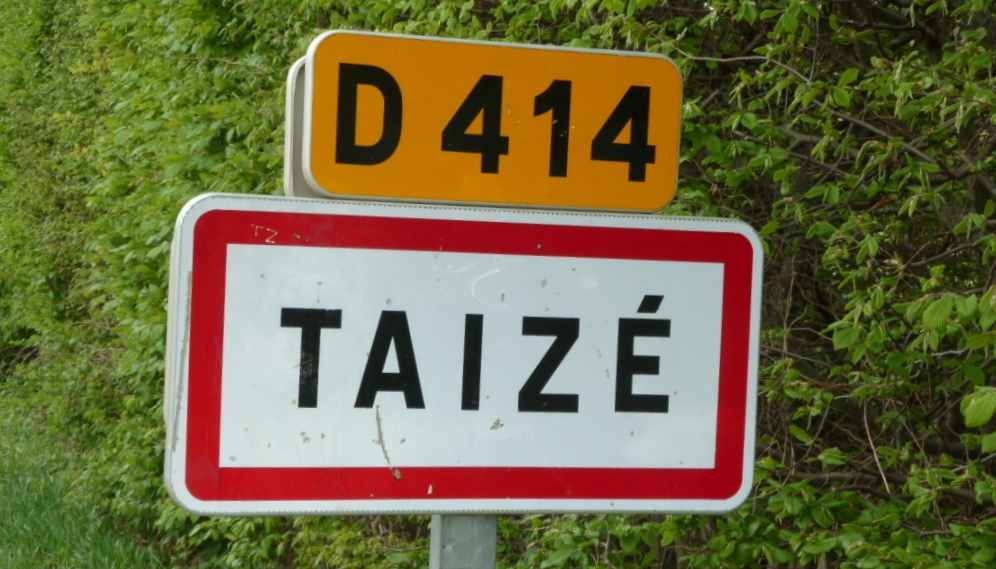 Panneau de signalisation Taizé D414